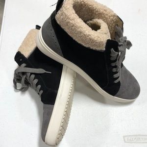 Blondo Gulia Mid Top Sneakers Faux Fur Suede Booties Black & Gray Size 11 (binI)